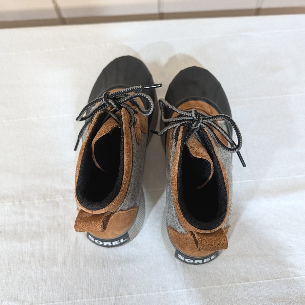 Sorel Out N About III Classic Waterproof Duck Boots Tan Grey Black 2099101244 8 - Picture 12 of 16